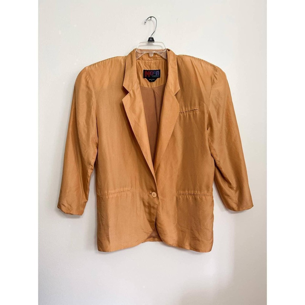 Vintage Silk 80s Blazer with exaggerated shoulders - Picture 3 of 7